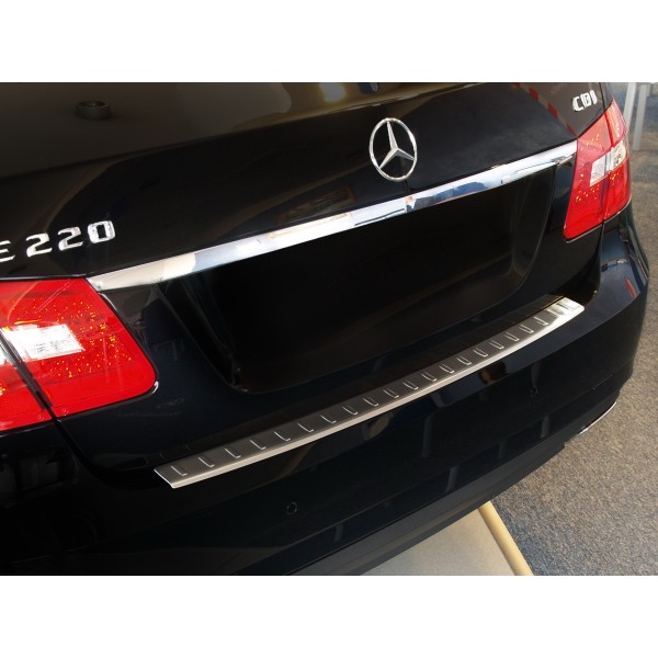 Kryt prahu zadních dveří Mercedes E Class W212 Limousine