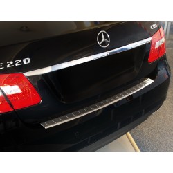 Kryt prahu zadních dveří Mercedes E Class W212 Limousine