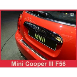 Kryt prahu zadních dveří Mini Cooper III F56 - nerez / červený karbon