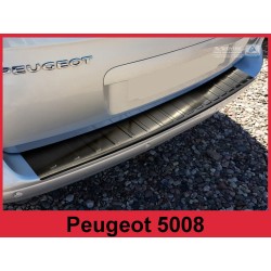 Kryt prahu zadních dveří Peugeot 5008 - černý grafit