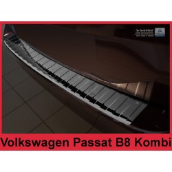 Kryt prahu zadních dveří VW Passat B8 Variant - černý grafit lesklý