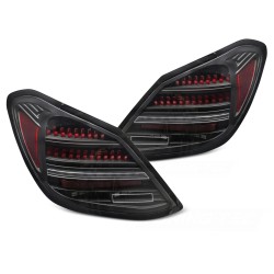 Mercedes třídy C W205 2014-2021 - zadní LED světla černá SEQ RED BAR pro model s OEM žárovkovými světly